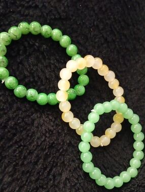 Green and Cream Beaded Stretch Bracelet Set
